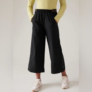 Athleta Girl Trekkie Trail Crop Pant
